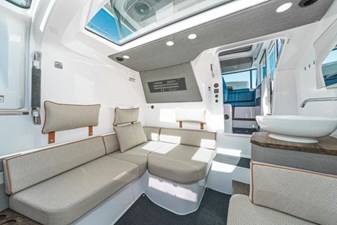2021 Axopar XC Cross Cabin Brabus 31 