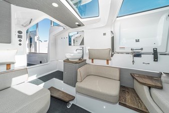2021 Axopar XC Cross Cabin Brabus 34 