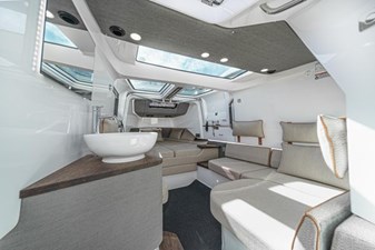2021 Axopar XC Cross Cabin Brabus 65 