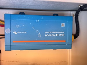 2022 Duffy 22 Cuddy Cabin 28 Option added Inverter under starboard si