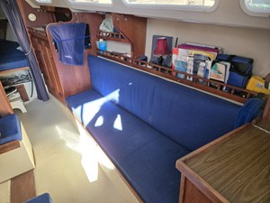 DIABLITO 2 C30 stbd settee
