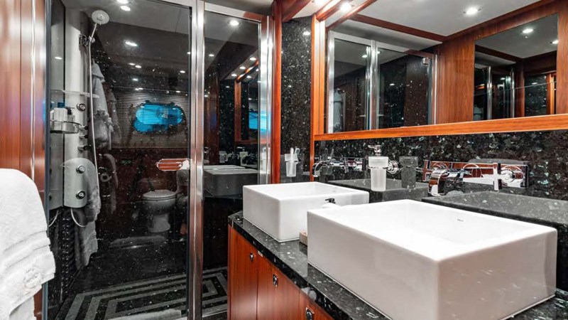 2009 Sunseeker 37 Metre Yacht