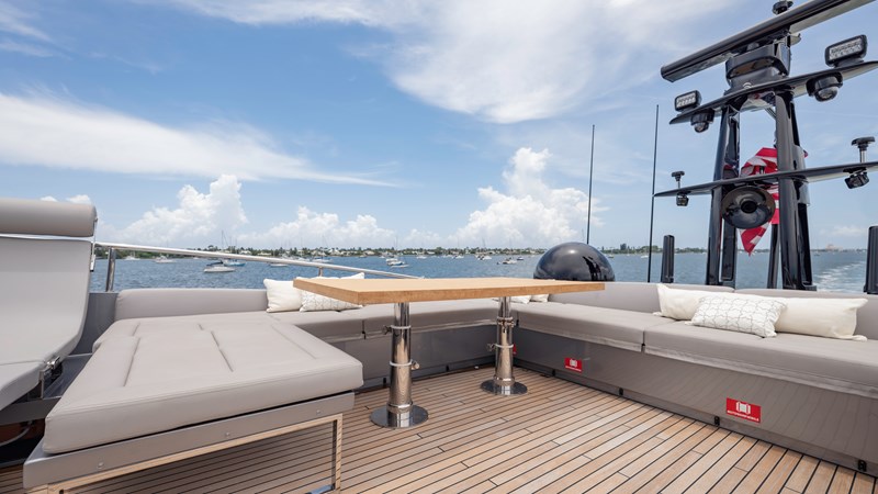 YachtsBlue-108-Pershing-2021-For Sale-40