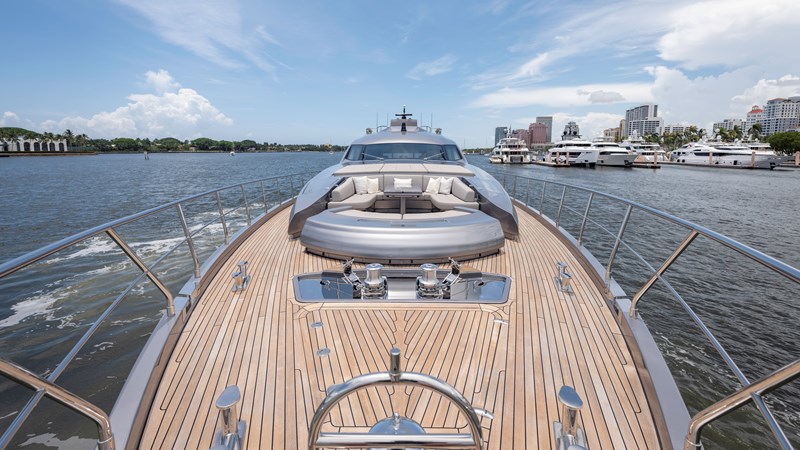 YachtsBlue-108-Pershing-2021-For Sale-48