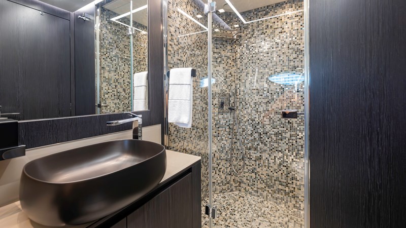 YachtsBlue-108-Pershing-2021-For Sale-74