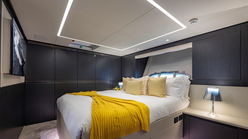 YachtsBlue-108-Pershing-2021-For Sale-75