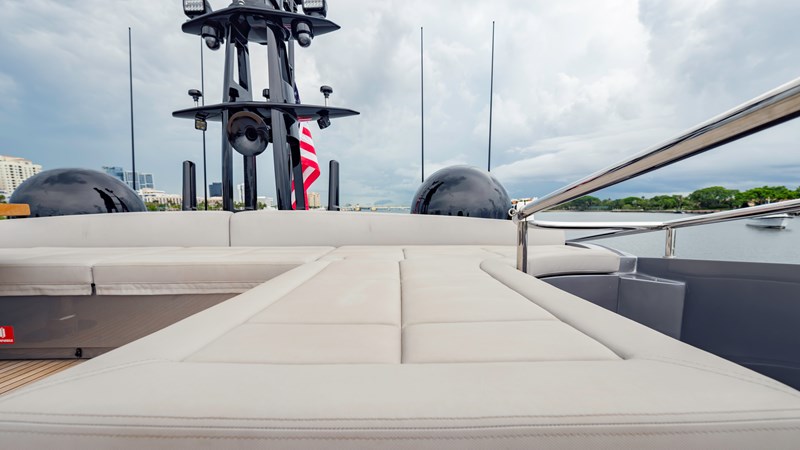 YachtsBlue-108-Pershing-2021-For Sale-85