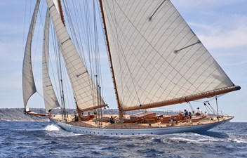 ELENA OF LONDON 10 ELENA OF LONDON 2009 FACTORIA NAVAL DE MARIN Herreshoff A Class Racing Schooner Vintage Yacht MLS #442765 10