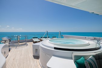 Sundeck Whirlpool  