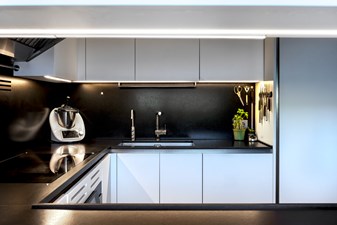 AV1 2025 SANLORENZO YACHTS SD118 Motor Yacht Yacht MLS #443005 32