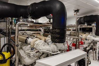 AV1 2025 SANLORENZO YACHTS SD118 Motor Yacht Yacht MLS #443005 48