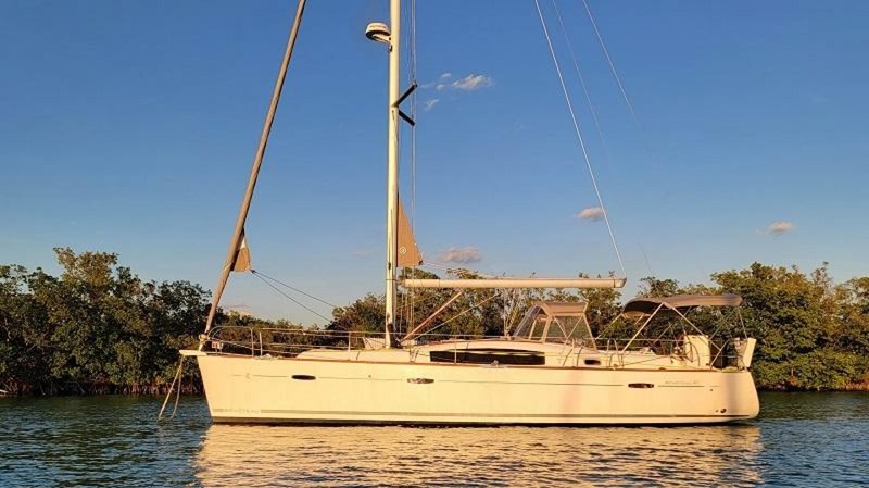 2010 BENETEAU 40