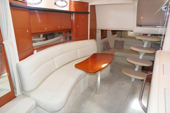 GOOD TIMES 12 Interior Stbd Aft