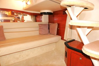 GOOD TIMES 18 Interior Aft Port