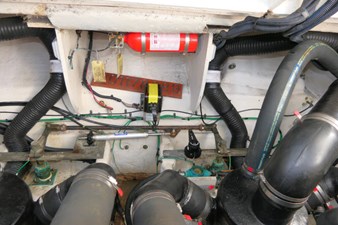 GOOD TIMES 38 Engine room Aft