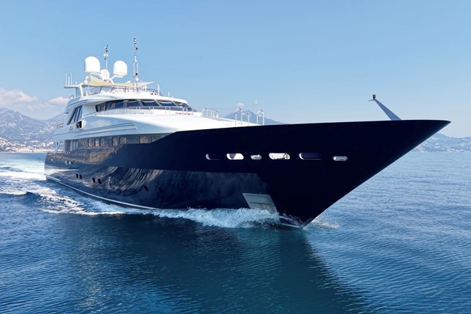This impressive bow line assures a dry deck