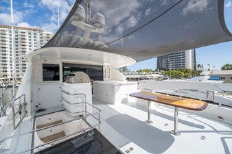 ISLAND SOUL 22 Boatdeck and Grill