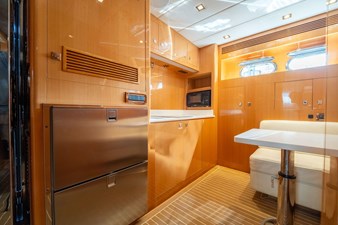 ISLAND SOUL 24 Crew Mess Area