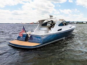TCB 53 Stbd quarter profile