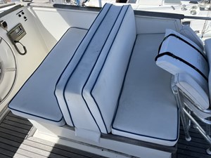 LOONS NEST 42 Flybridge cushions