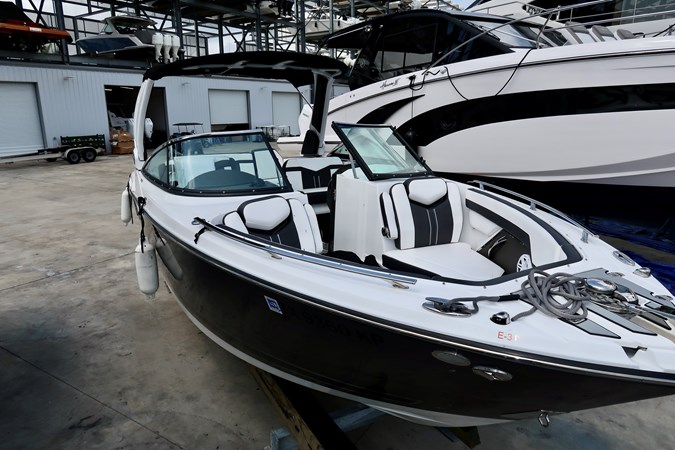 MONTEREY 275 SUPER SPORT