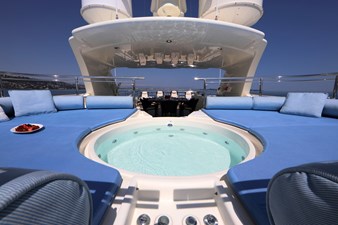 SIMA 9 SIMA Fly Deck Jacuzzi