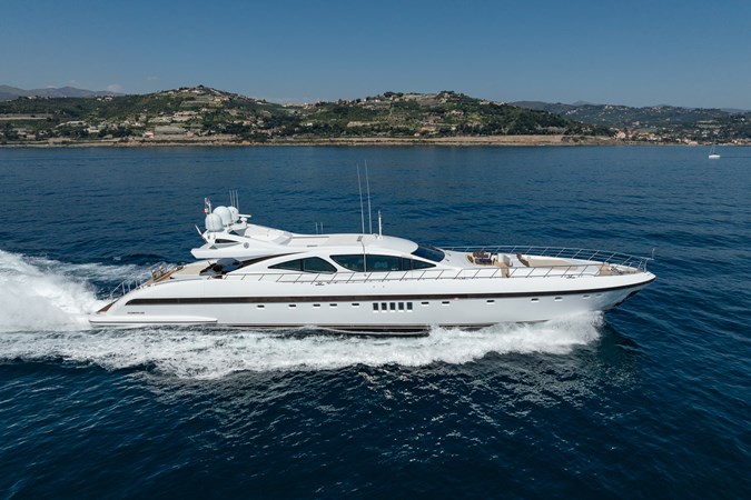 PLAN A Motor Yacht MANGUSTA 130' 2