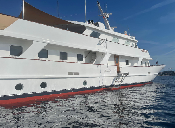 20. Trafalgar Side View