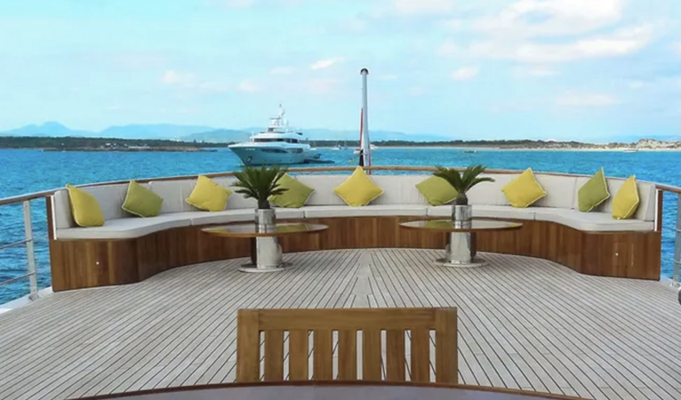 22. Trafalgar Sundeck