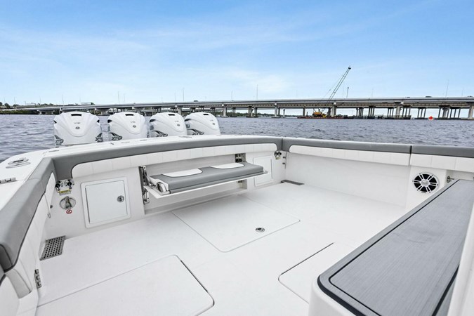 2023 Regulator 41 Center Console 'Boss Lady' Cockpit