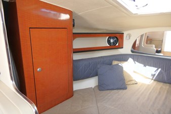BRISAS DEL MAR 18 Fwd Cabin Port