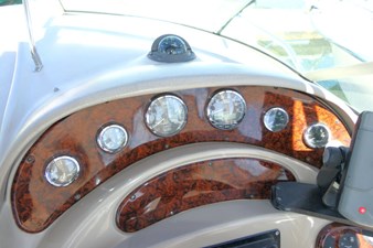 BRISAS DEL MAR 39 Helm Dash