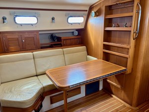 PELICAN 4 Main Cabin