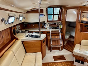 PELICAN 8 Main Cabin