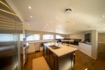ENCORE 11 Galley