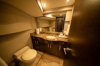 ENCORE 22 VIP Bath