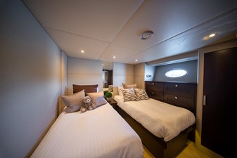 ENCORE 26 Twin Guest Stateroom