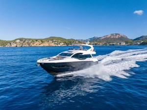 PASHBAR 7 Sunseeker 76 Yacht port underway