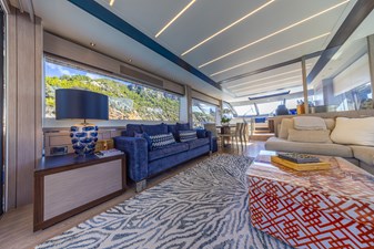 PASHBAR 22 Sunseeker 76 Yacht Salon port