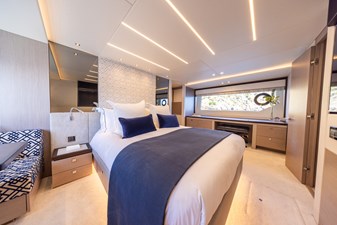 PASHBAR 28 Sunseeker 76 Yacht Master cabin