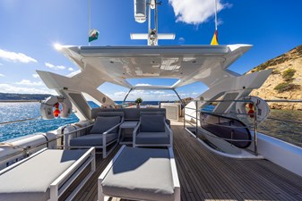 PASHBAR 12 Sunseeker 76 Yacht flybridge stern