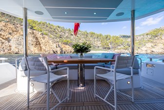 PASHBAR 18 Sunseeker 76 Yacht cockpit seating