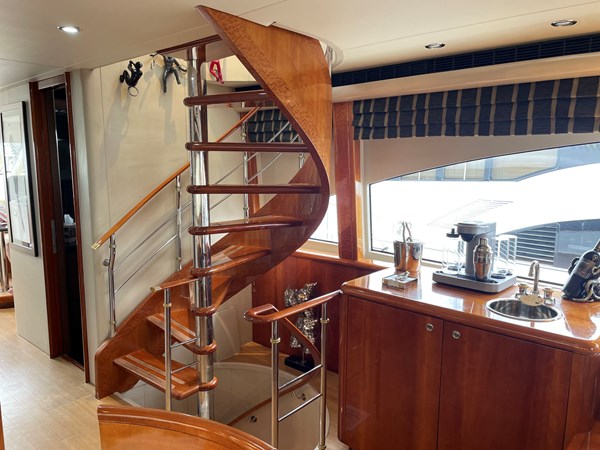 Salon Stairs Up-Down    