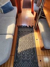 PLAN B 8 Main Cabin