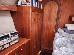 PLAN B 24 Forward cabin