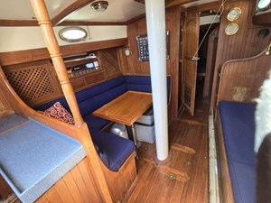 KAILANI 1 Main salon port