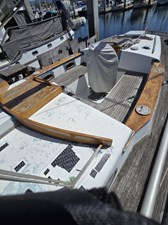 KAILANI 13 Center cockpit