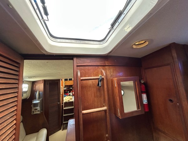 FORWARD CABIN 