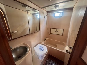 CHB AFT CABIN 28 