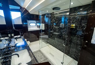 45 - Master Cabin En Suite